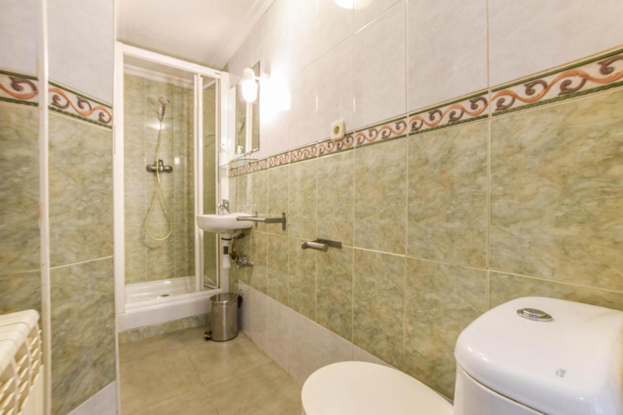 Apartamento Plaza De Lavpies Daire Madrid Dış mekan fotoğraf