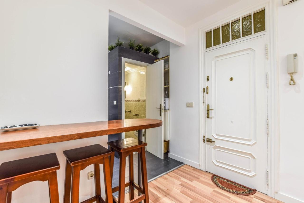 Apartamento Plaza De Lavpies Daire Madrid Dış mekan fotoğraf
