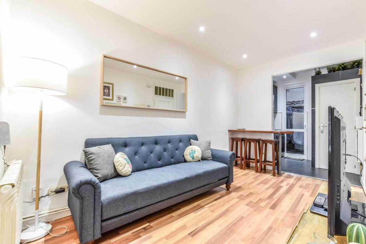 Apartamento Plaza De Lavpies Daire Madrid Dış mekan fotoğraf